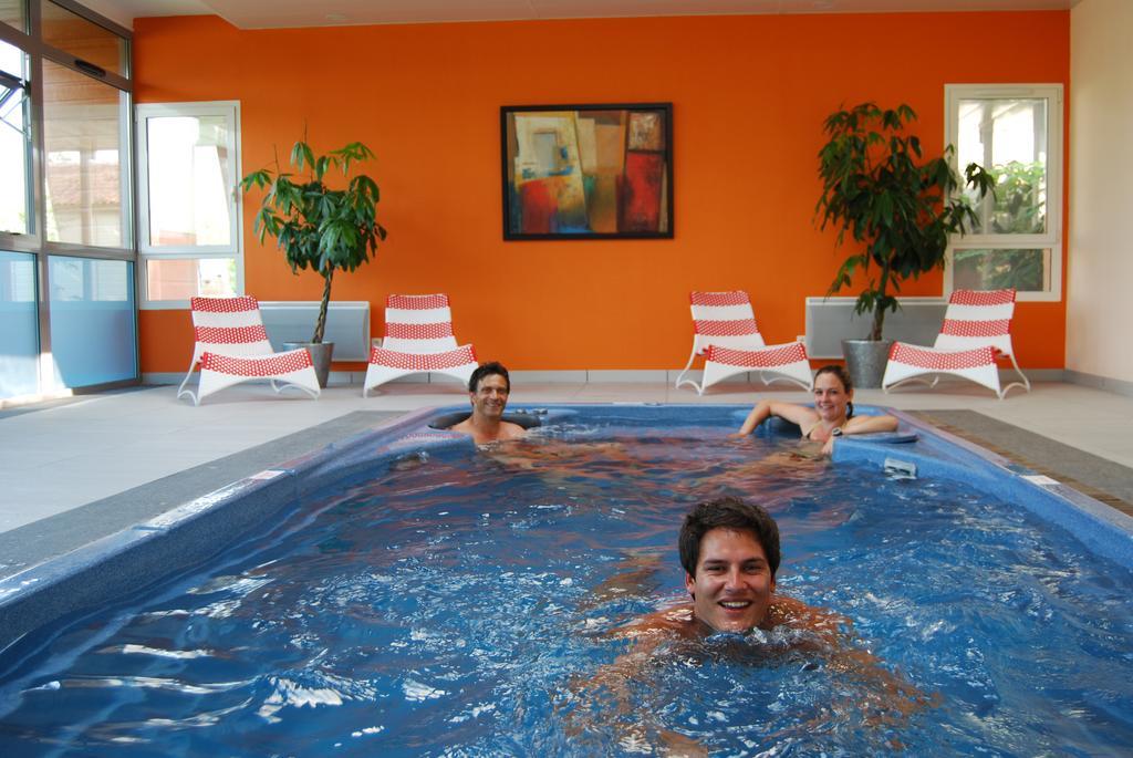Lagrange Grand Bleu Vacances - Residence Port Lalande Castelmoron-sur-Lot エクステリア 写真