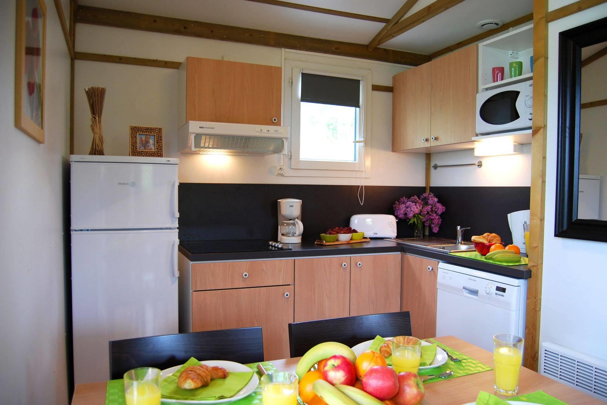 Lagrange Grand Bleu Vacances - Residence Port Lalande Castelmoron-sur-Lot エクステリア 写真
