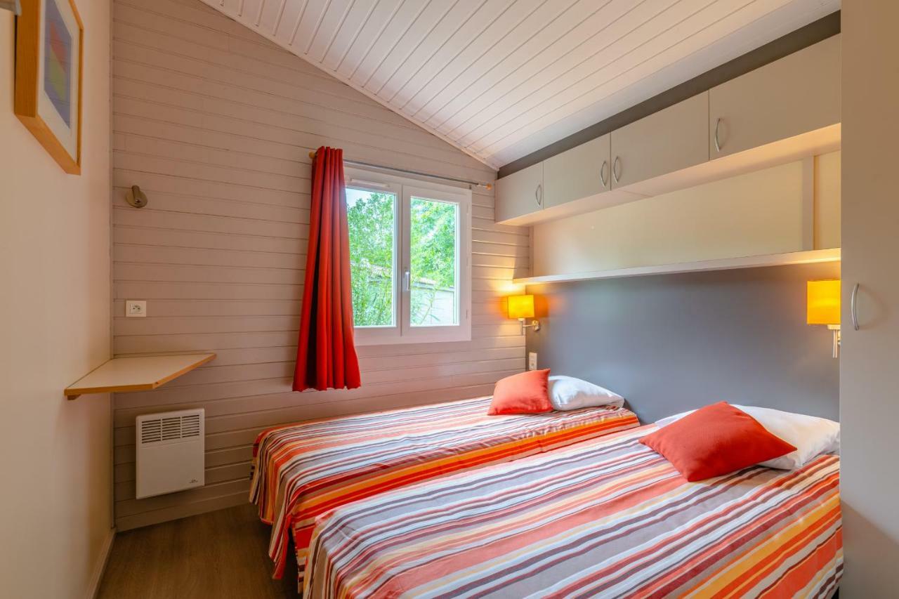 Lagrange Grand Bleu Vacances - Residence Port Lalande Castelmoron-sur-Lot エクステリア 写真