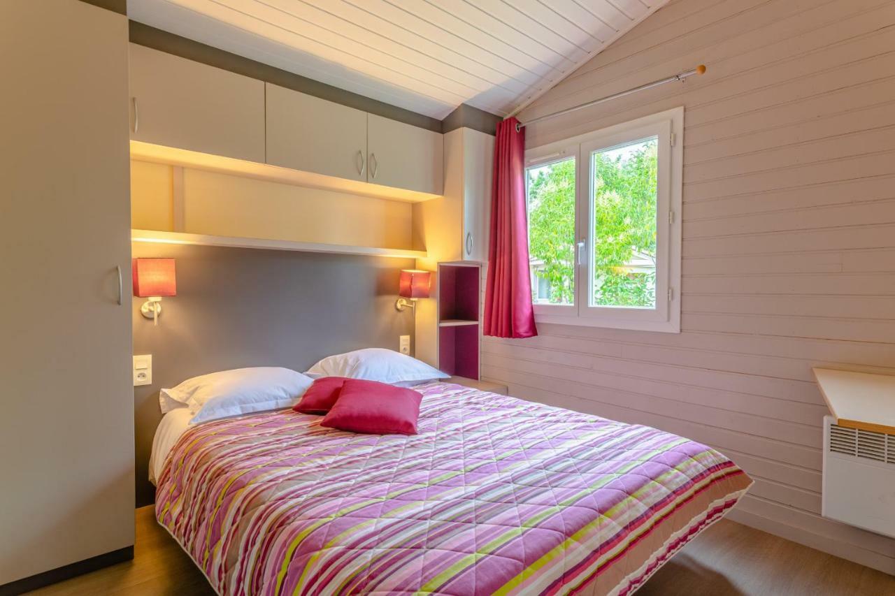Lagrange Grand Bleu Vacances - Residence Port Lalande Castelmoron-sur-Lot エクステリア 写真