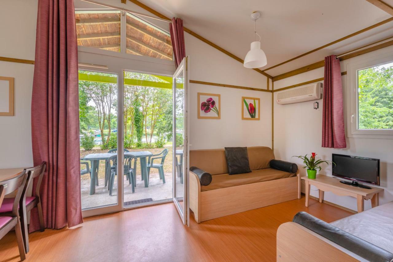 Lagrange Grand Bleu Vacances - Residence Port Lalande Castelmoron-sur-Lot エクステリア 写真